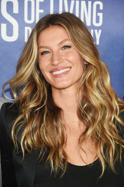 Gisele Bundchen beachy waves