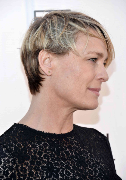 Robin Wright - Long Pixie Cut